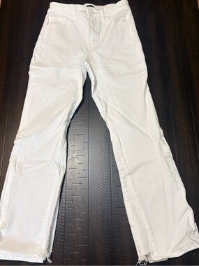 Express White Straight-Leg Jeans